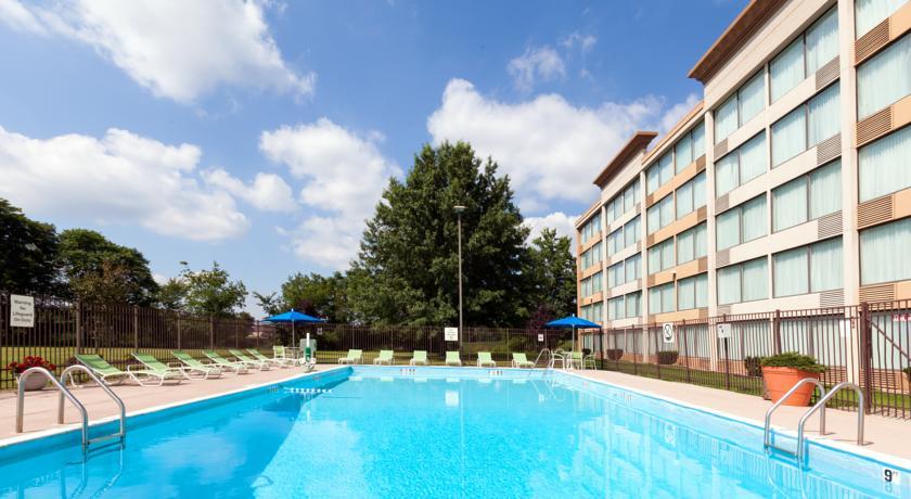Comfort Inn Weirton Exterior photo