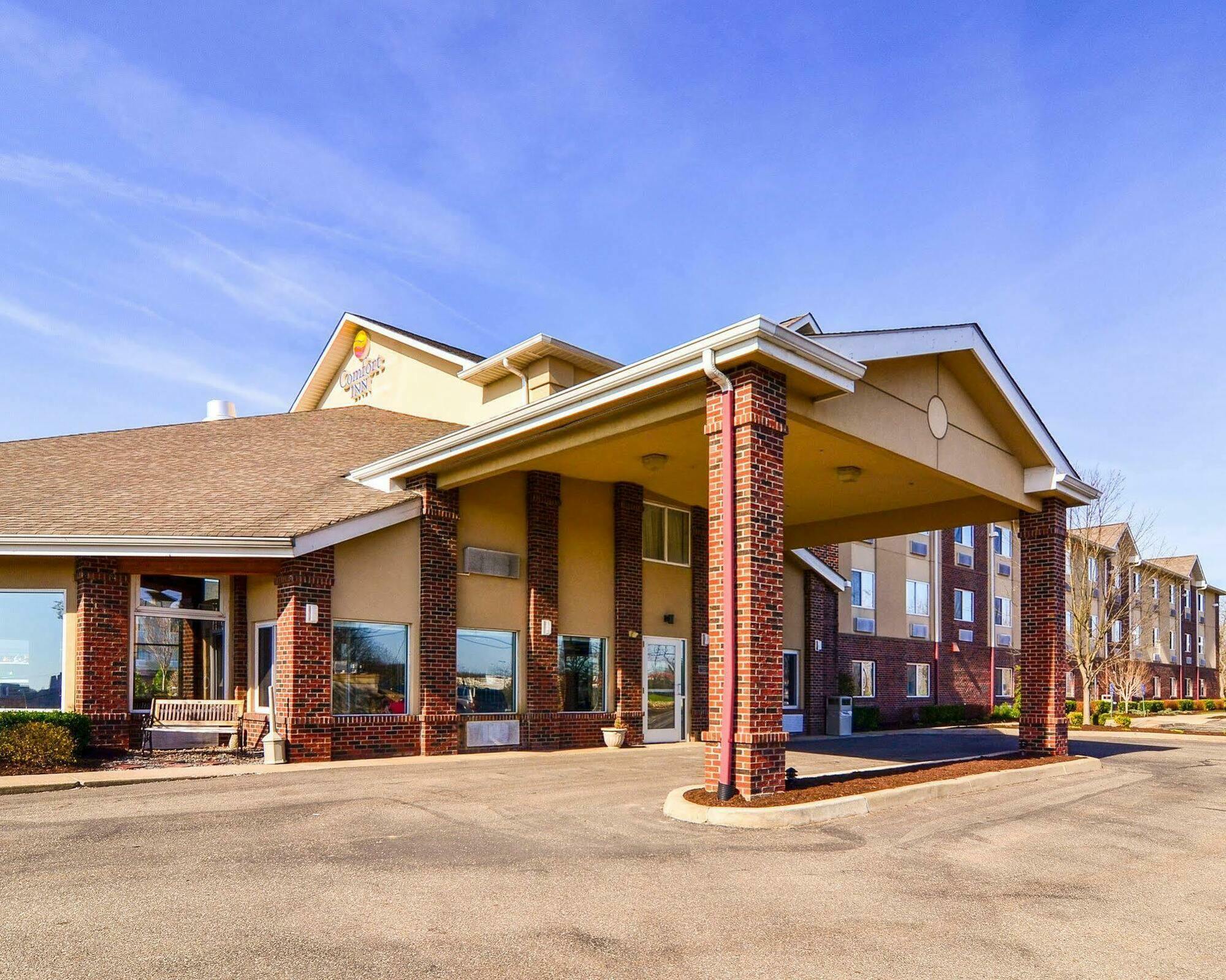Comfort Inn Weirton Exterior photo